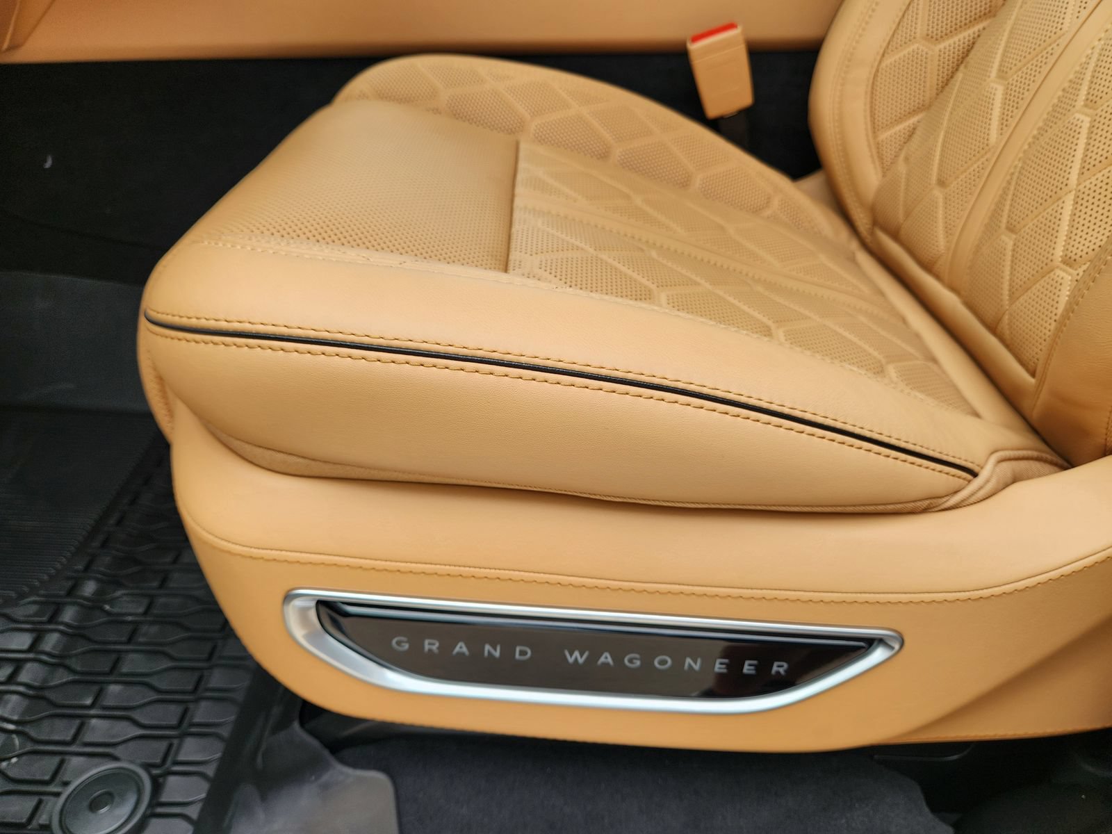 New 2026 Jeep Grand Wagoneer Summit AWD/4WD image 21