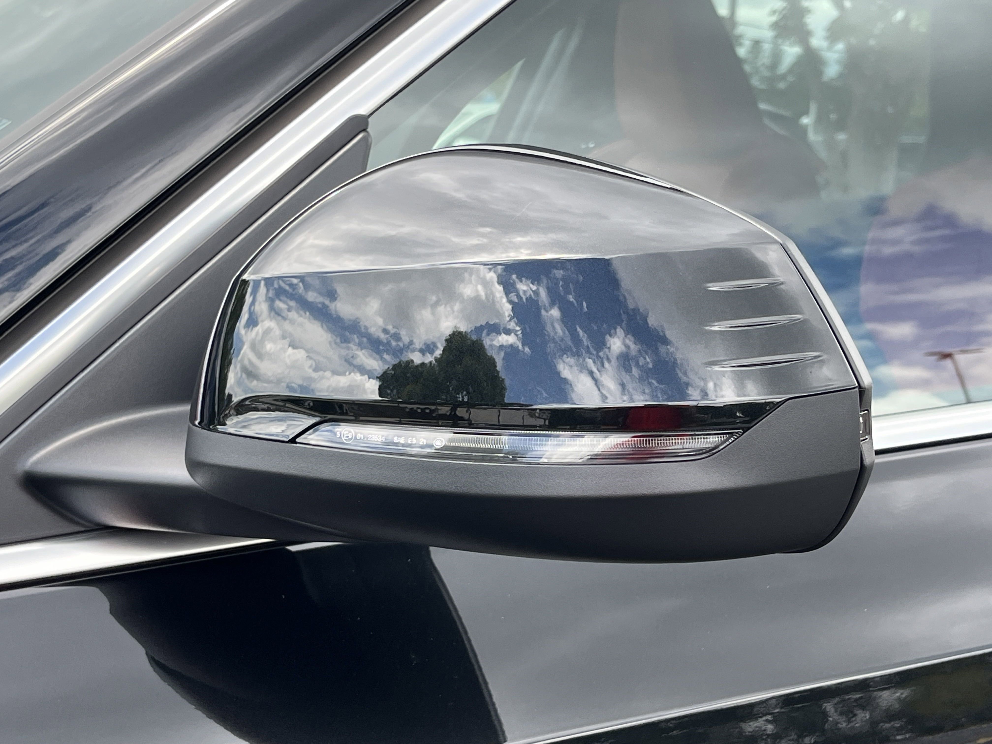 New 2025 BMW X1 xDrive28i w/ Convenience Package image 32