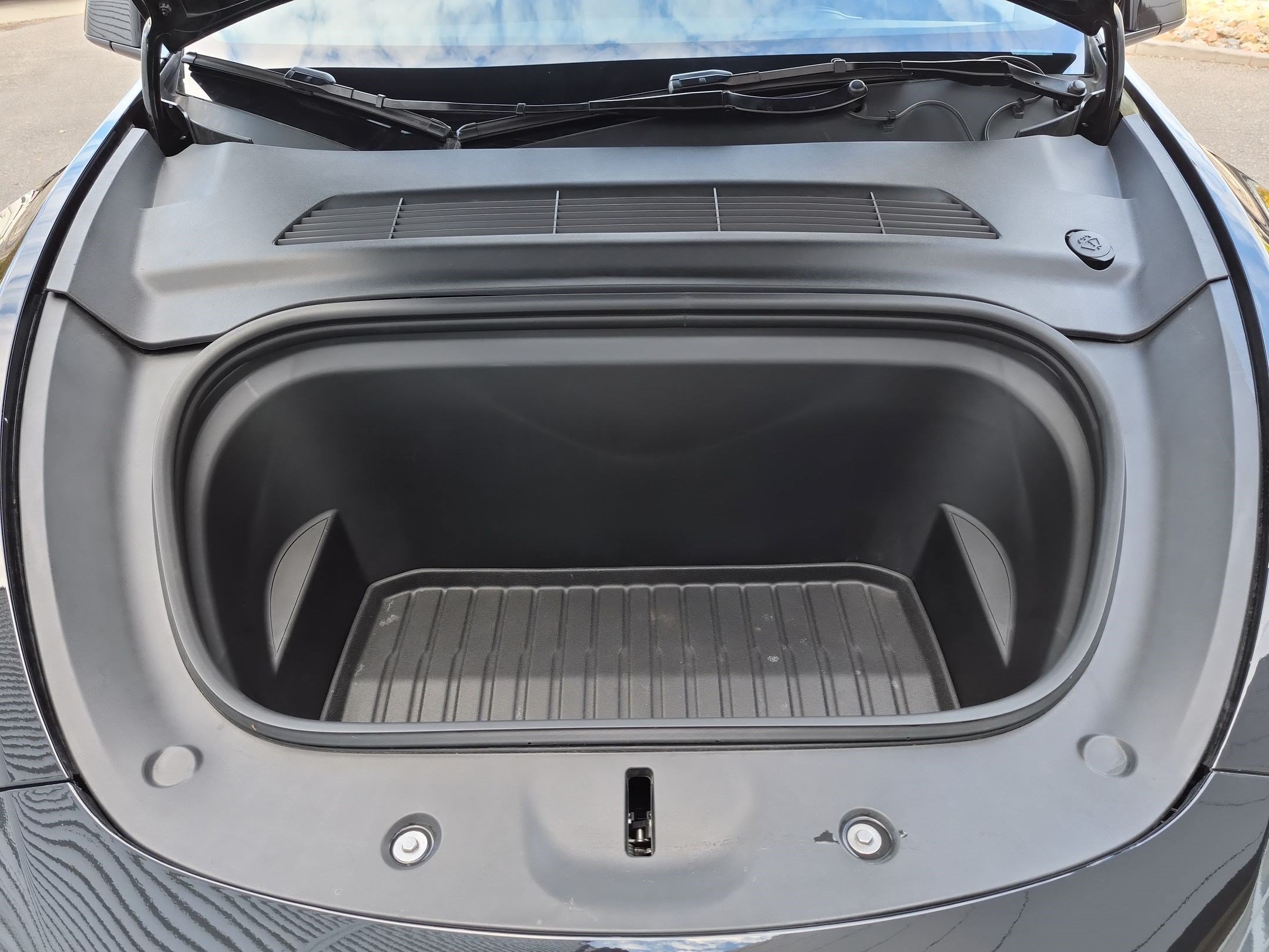 Used 2025 Tesla Model Y Performance AWD/4WD image 35