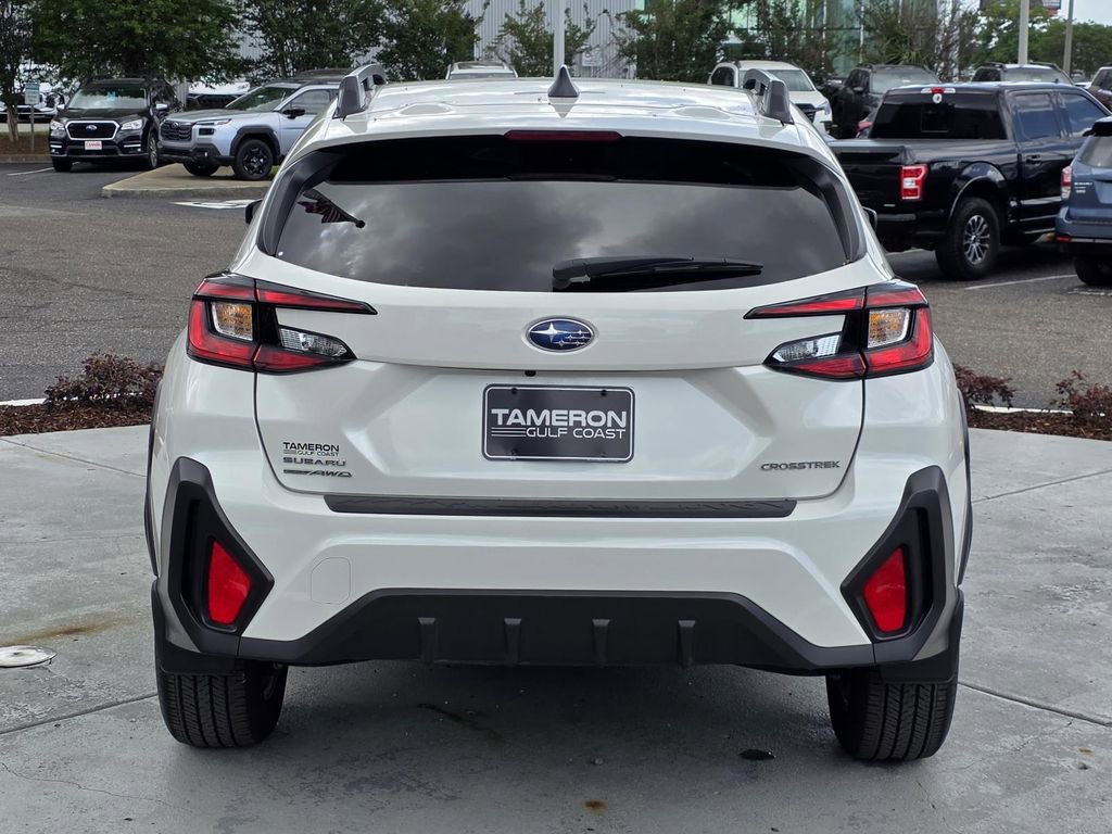 Used 2024 Subaru Crosstrek 2.0i Premium AWD/4WD image 3