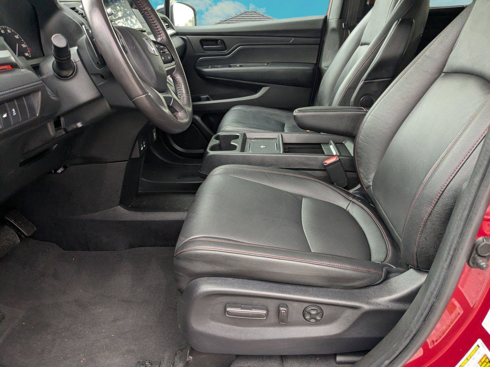 Used 2025 Honda Odyssey Sport-L image 5