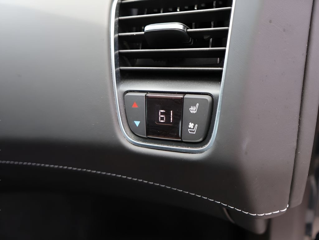 Used 2017 Chevrolet Corvette Grand Sport RWD image 12