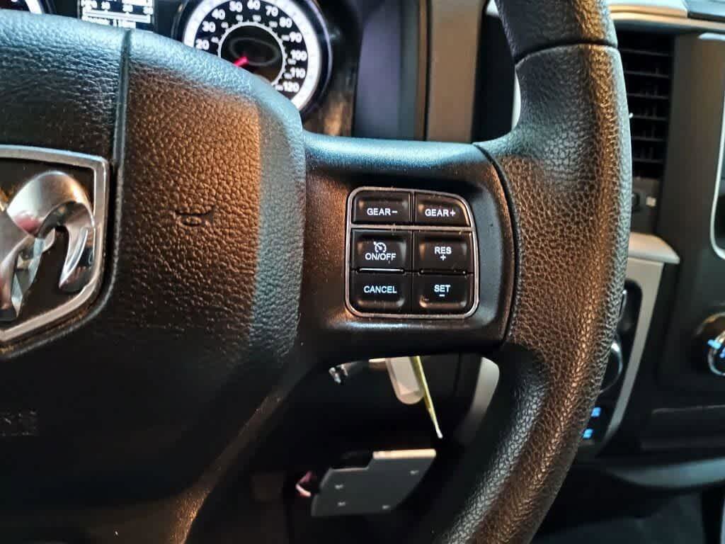 Used 2019 RAM 1500 Classic SLT AWD/4WD image 10