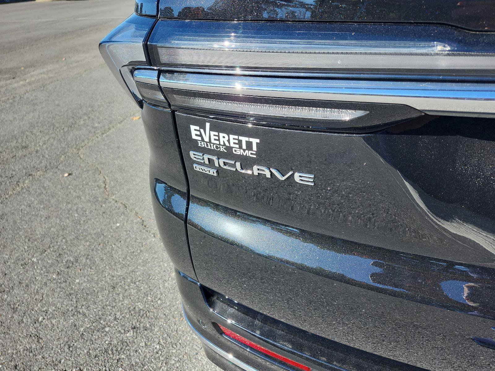 New 2026 Buick Enclave Avenir image 4