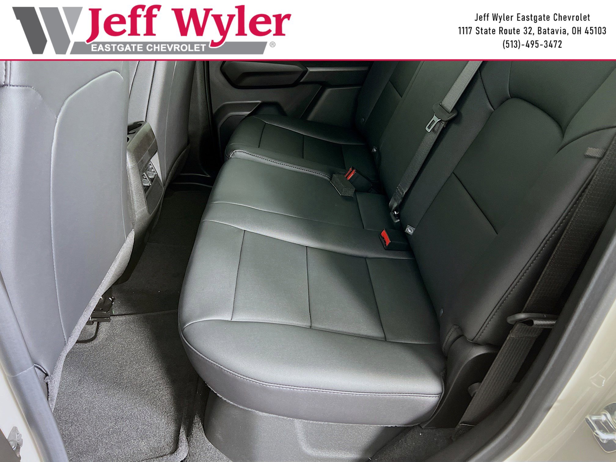 New 2026 Chevrolet Colorado Trail Boss w/ Off-Road Front Bumper Package image 5