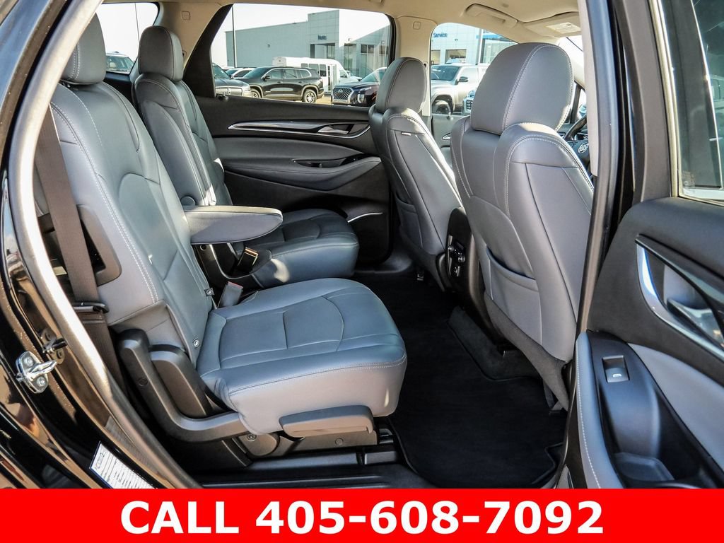 Used 2020 Buick Enclave Essence FWD image 38