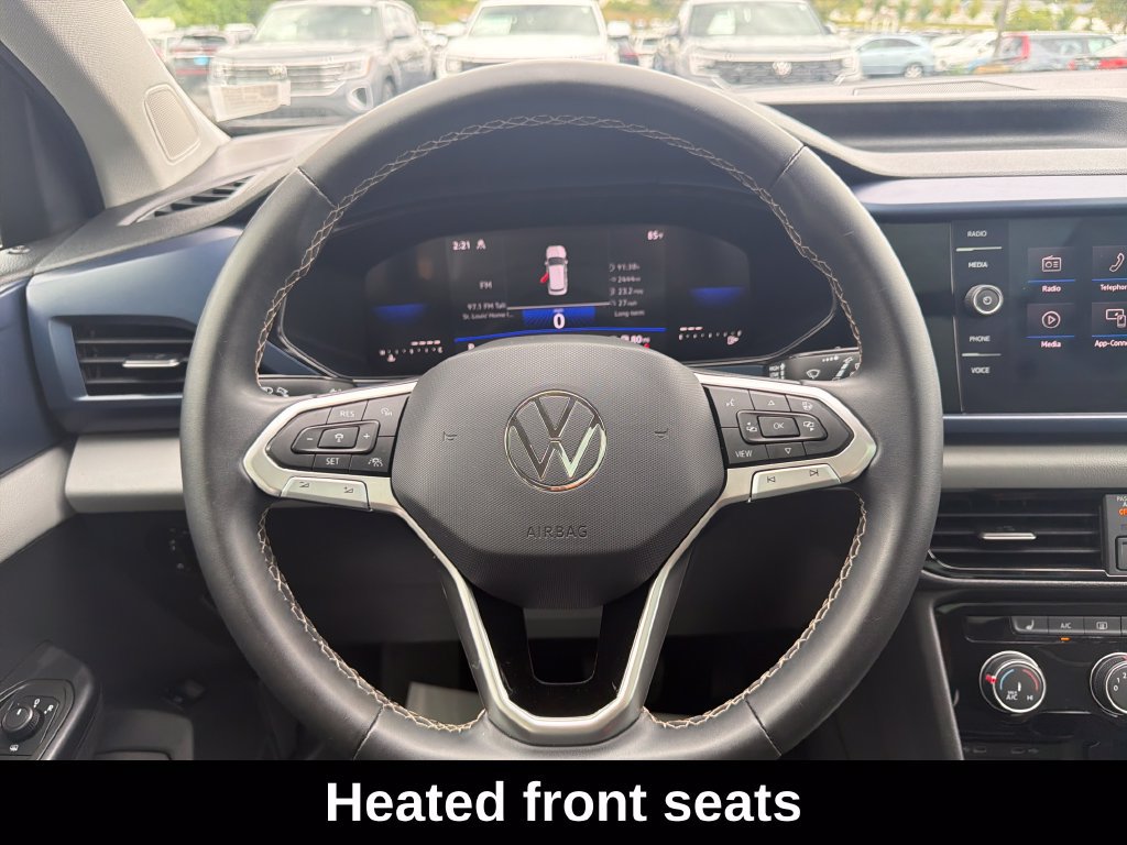 Used 2023 Volkswagen Taos SE w/ Panoramic Sunroof Package AWD/4WD image 17
