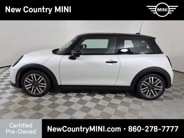Certified 2025 MINI Cooper 2-Door Hardtop image 4