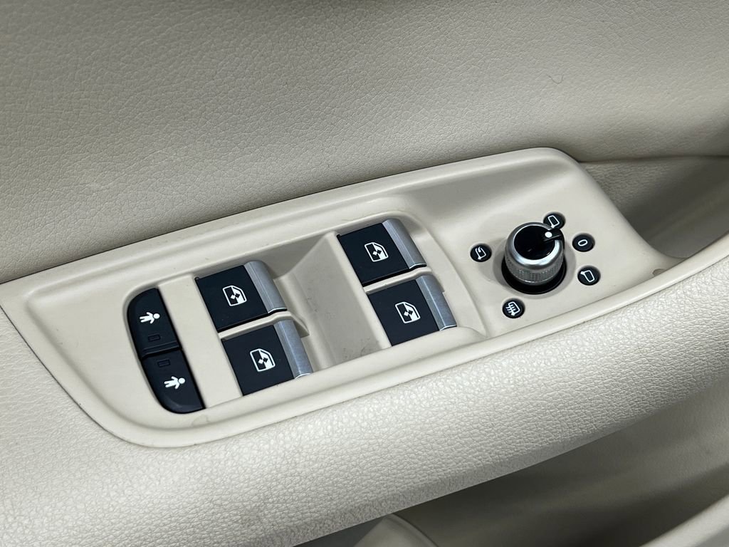 Used 2017 Audi Q7 3.0T Premium Plus w/ Premium Plus Package image 17