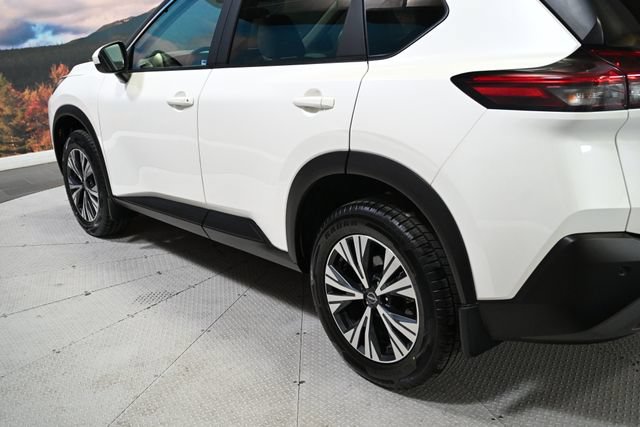 Used 2023 Nissan Rogue SV FWD image 7