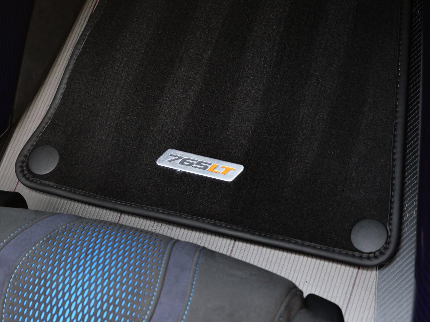 Used 2022 McLaren 765LT RWD image 21