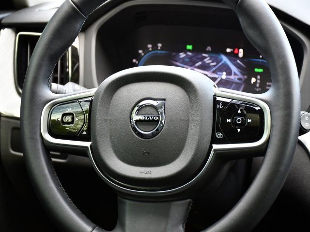 Used 2025 Volvo XC60 T8 Plus w/ Protection Package Premier AWD/4WD image 21