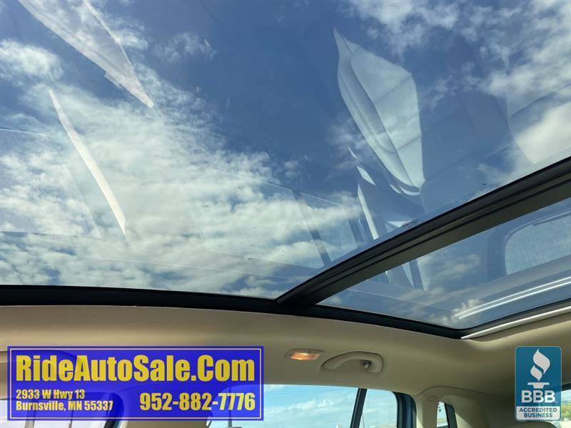 Used 2017 Volkswagen Tiguan SEL AWD/4WD image 38
