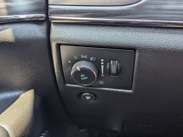 Used 2021 Jeep Grand Cherokee Limited X image 30