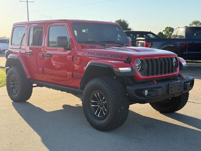 Used 2025 Jeep Wrangler Unlimited Rubicon AWD/4WD image 10