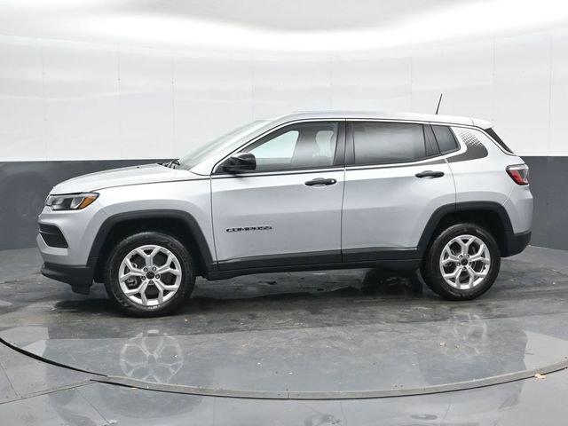 Used 2025 Jeep Compass Sport w/ Mopar Graphics Package AWD/4WD image 10