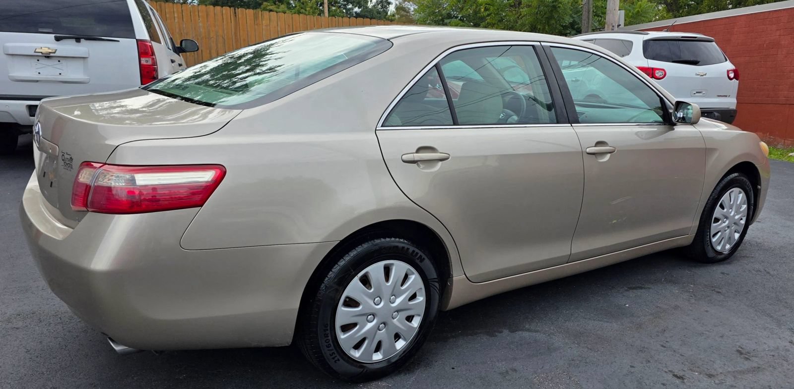 Used 2009 Toyota Camry LE FWD image 8