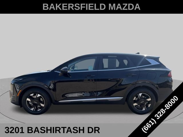 Used 2026 Kia Sportage LX FWD image 2