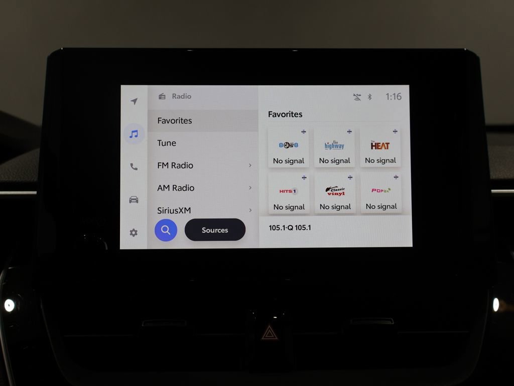 Used 2023 Toyota Corolla Cross LE w/ Moonroof Package image 28