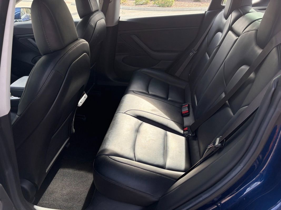 Used 2018 Tesla Model 3 Long Range image 10