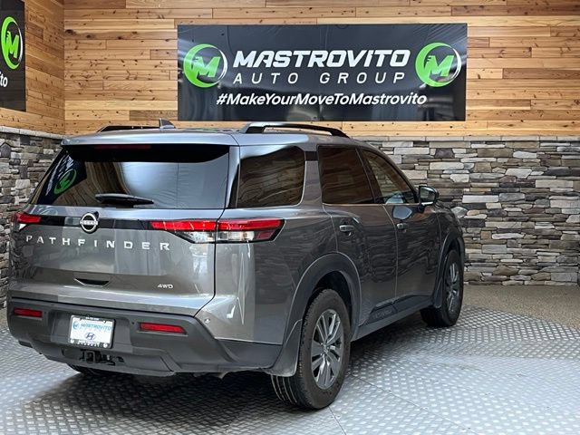 Used 2025 Nissan Pathfinder SV AWD/4WD image 10