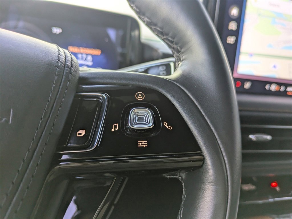 Certified 2025 Lincoln Aviator Black Label image 30