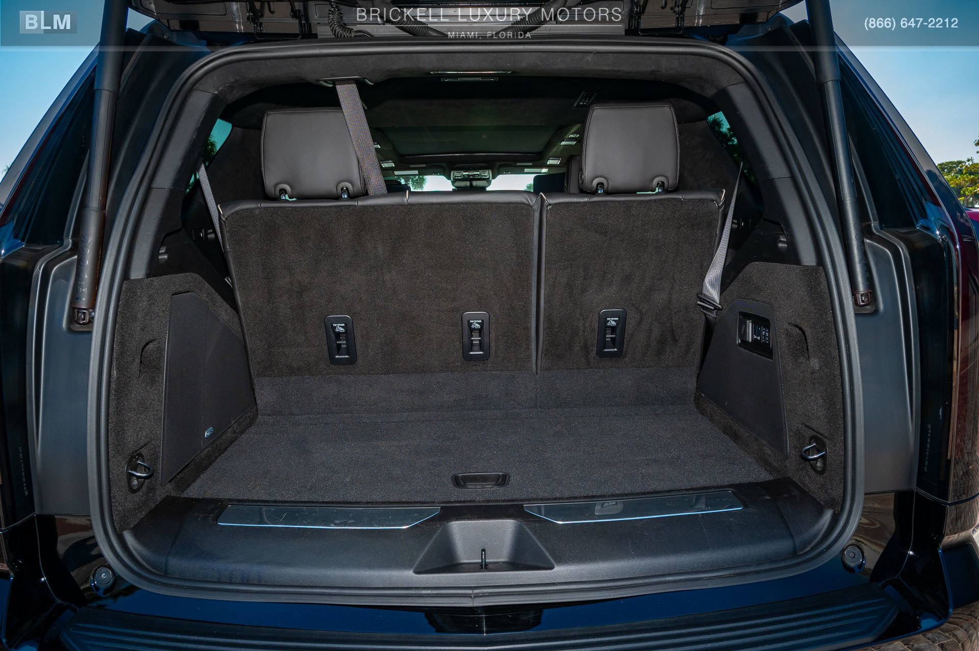 Used 2025 Cadillac Escalade V image 18