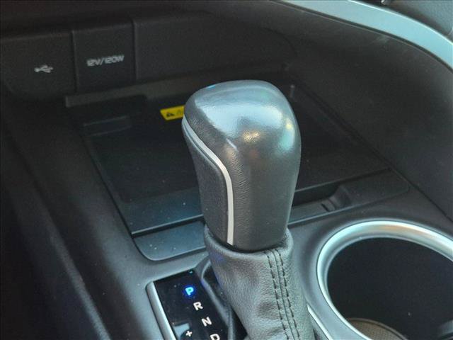 Used 2024 Toyota Camry XLE FWD image 10