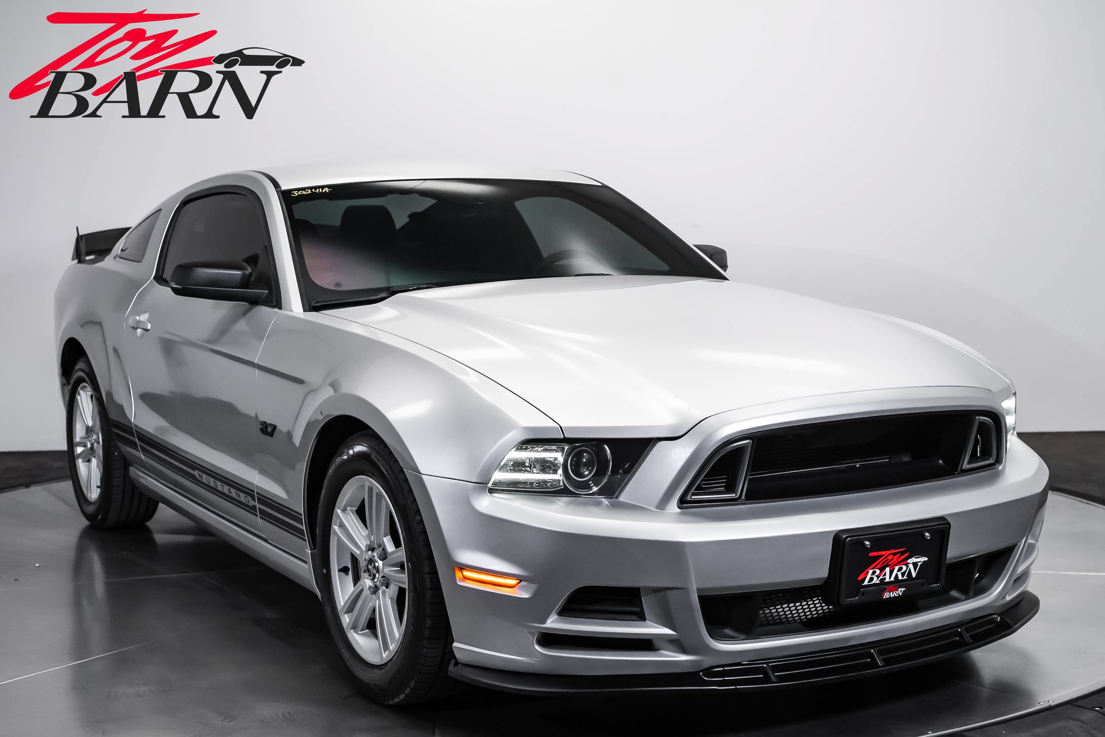 Used 2014 Ford Mustang Coupe RWD image 7