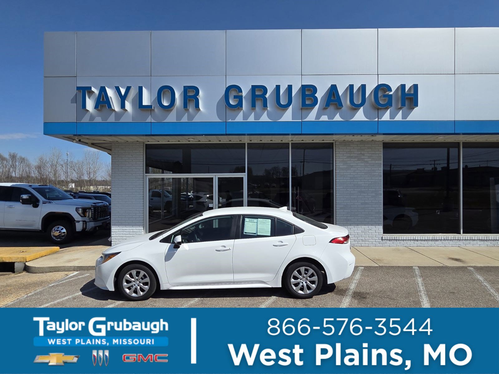 Used 2024 Toyota Corolla LE image 1