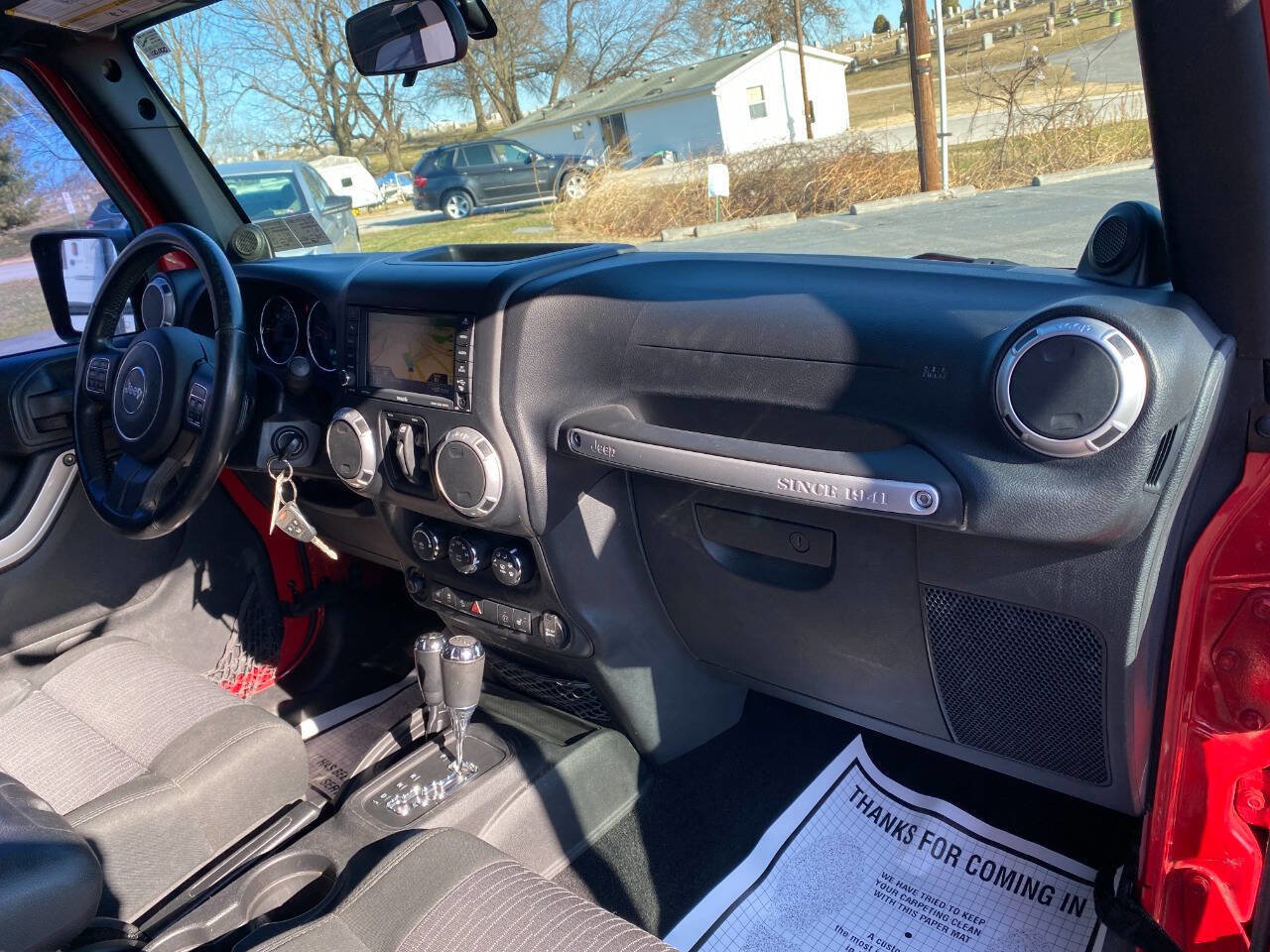 Used 2012 Jeep Wrangler Unlimited Sahara w/ Connectivity Group image 28