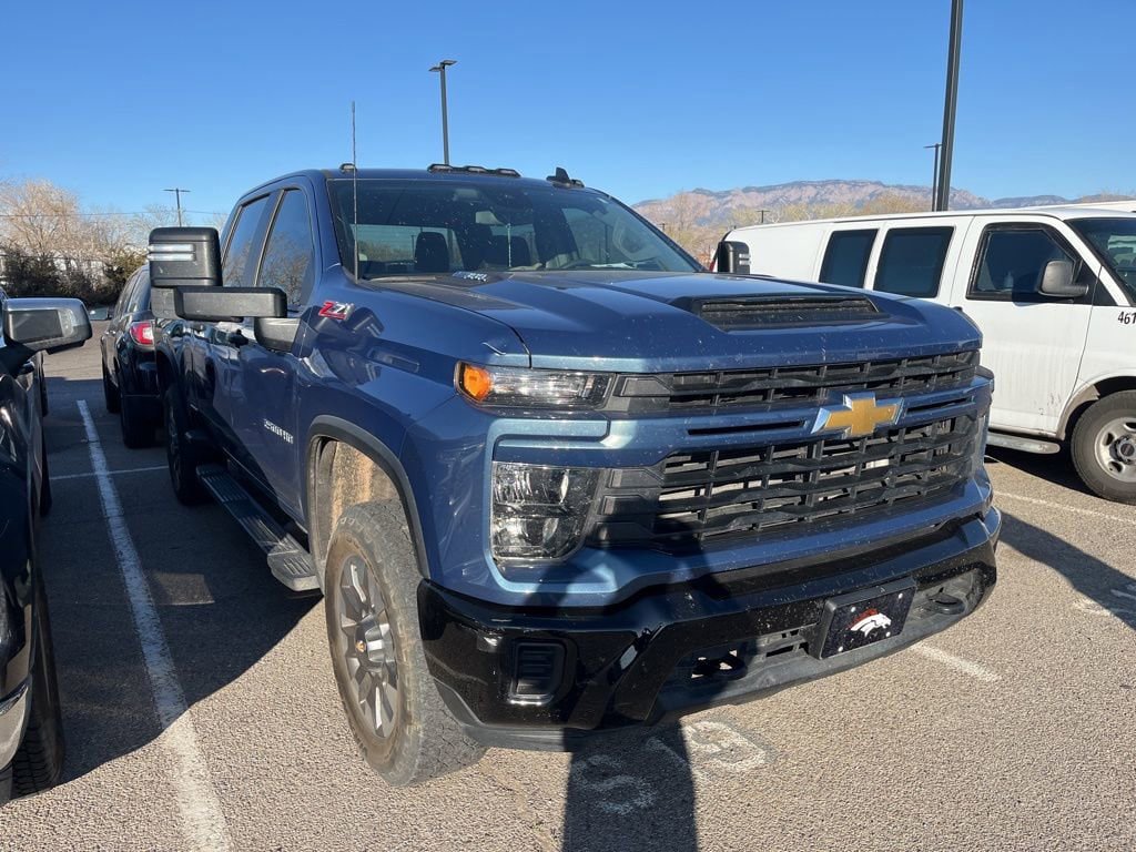 Certified 2024 Chevrolet Silverado 2500 Custom w/ Custom Convenience Package AWD/4WD image 3