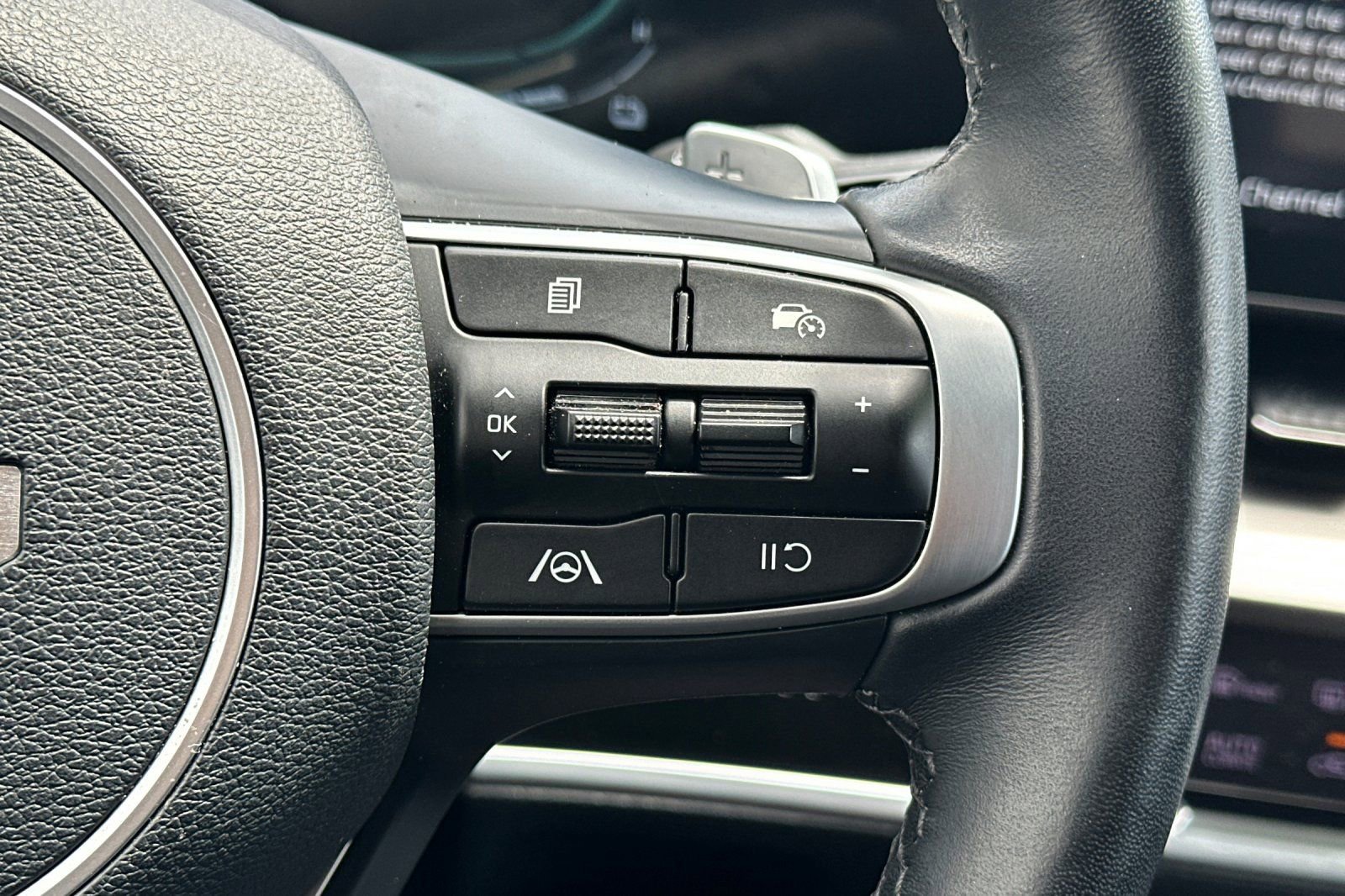 Certified 2023 Kia Sportage EX AWD/4WD image 28