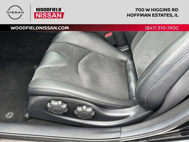 Certified 2024 Nissan Z Performance w/ Floor Mat Package RWD image 27