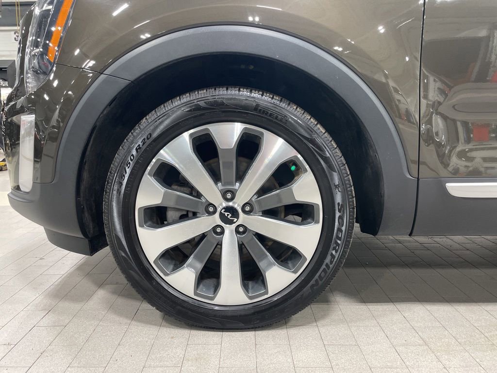 Certified 2022 Kia Telluride S image 23