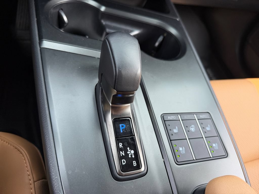 Used 2025 Lexus UX 300h AWD w/ Accessory Package (Z1) image 23