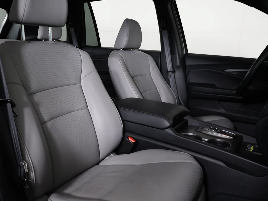 Used 2024 Honda Passport EX-L image 32