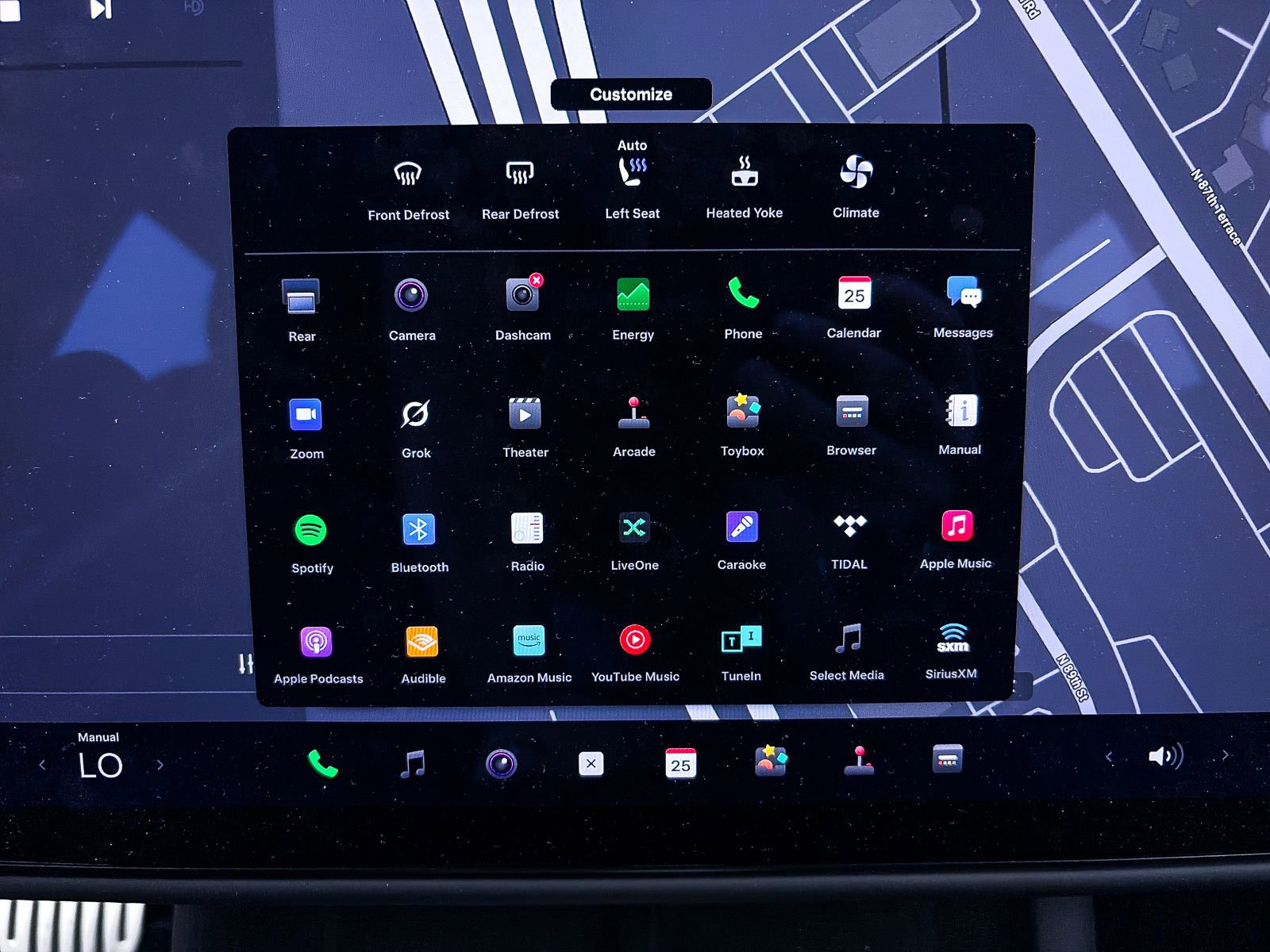 Used 2022 Tesla Model S image 29