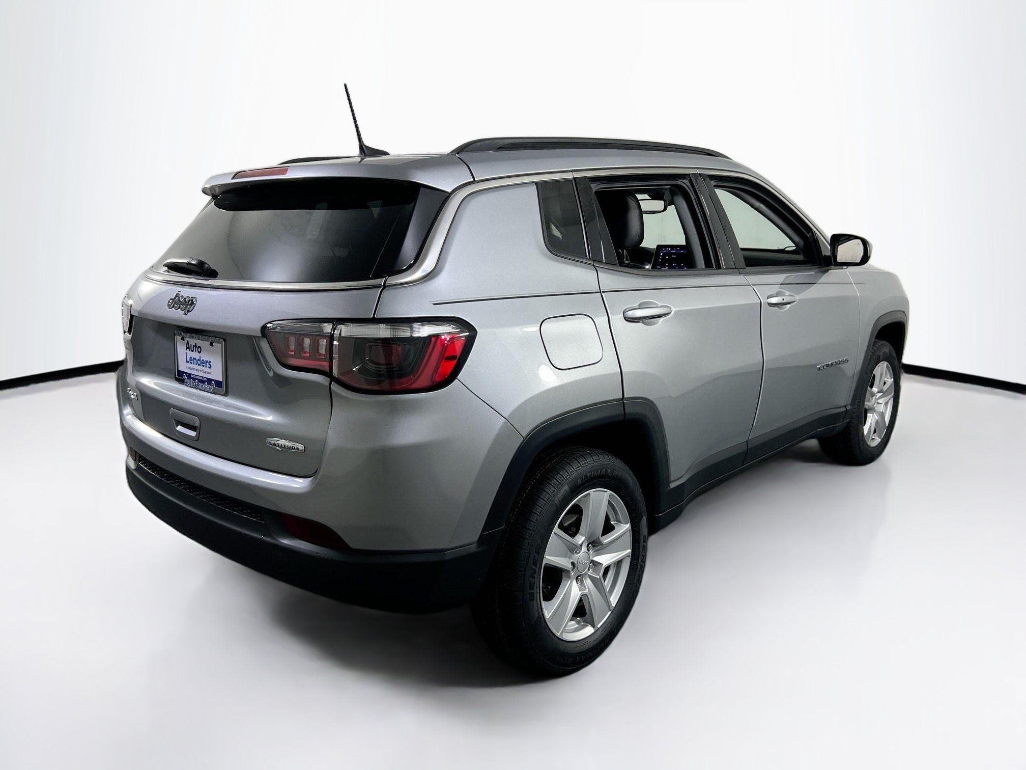 Used 2022 Jeep Compass Latitude w/ Convenience Group AWD/4WD image 5