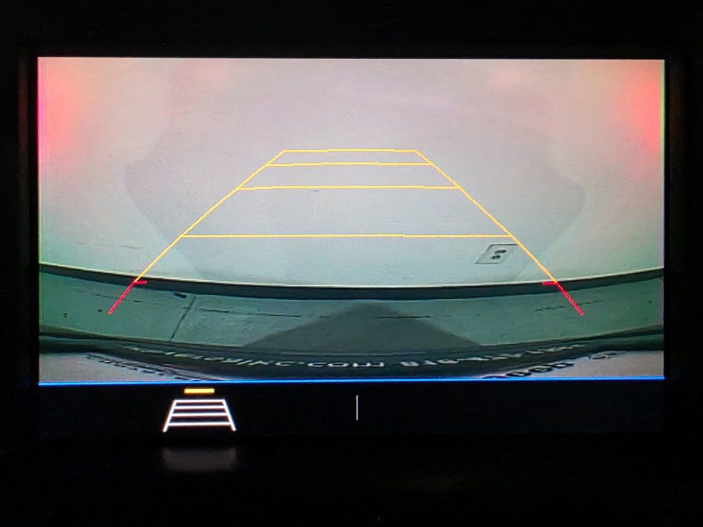 Used 2021 GMC Terrain SLE FWD image 9