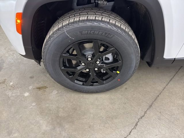 New 2026 Jeep Grand Cherokee Altitude image 19