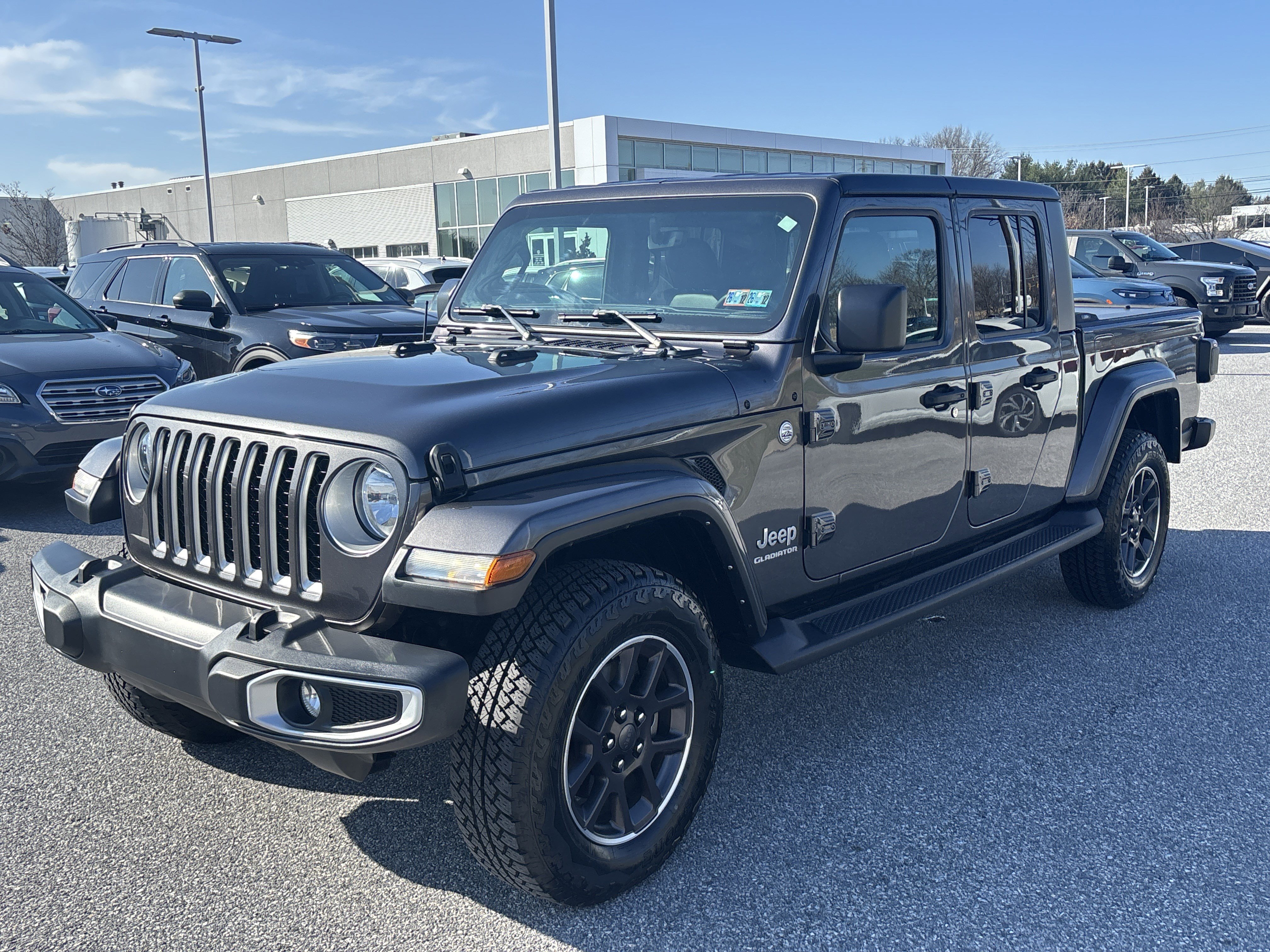 Used 2022 Jeep Gladiator Overland w/ Popular Equipment Package image 3