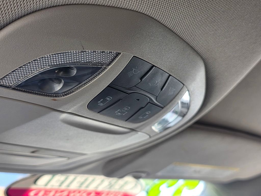 Certified 2023 Chrysler Pacifica Touring-L FWD image 33