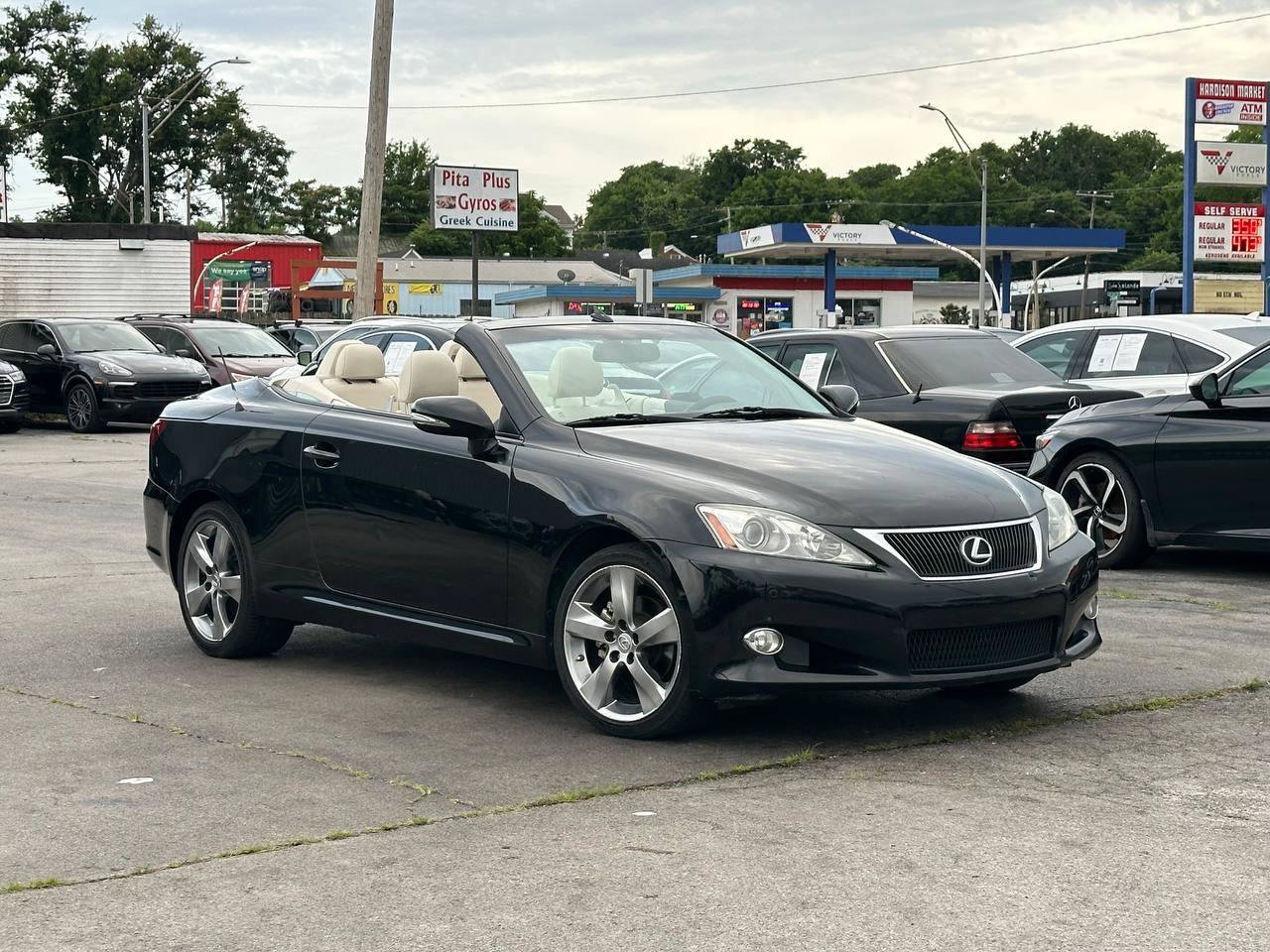 Used 2010 Lexus IS 250C RWD image 3