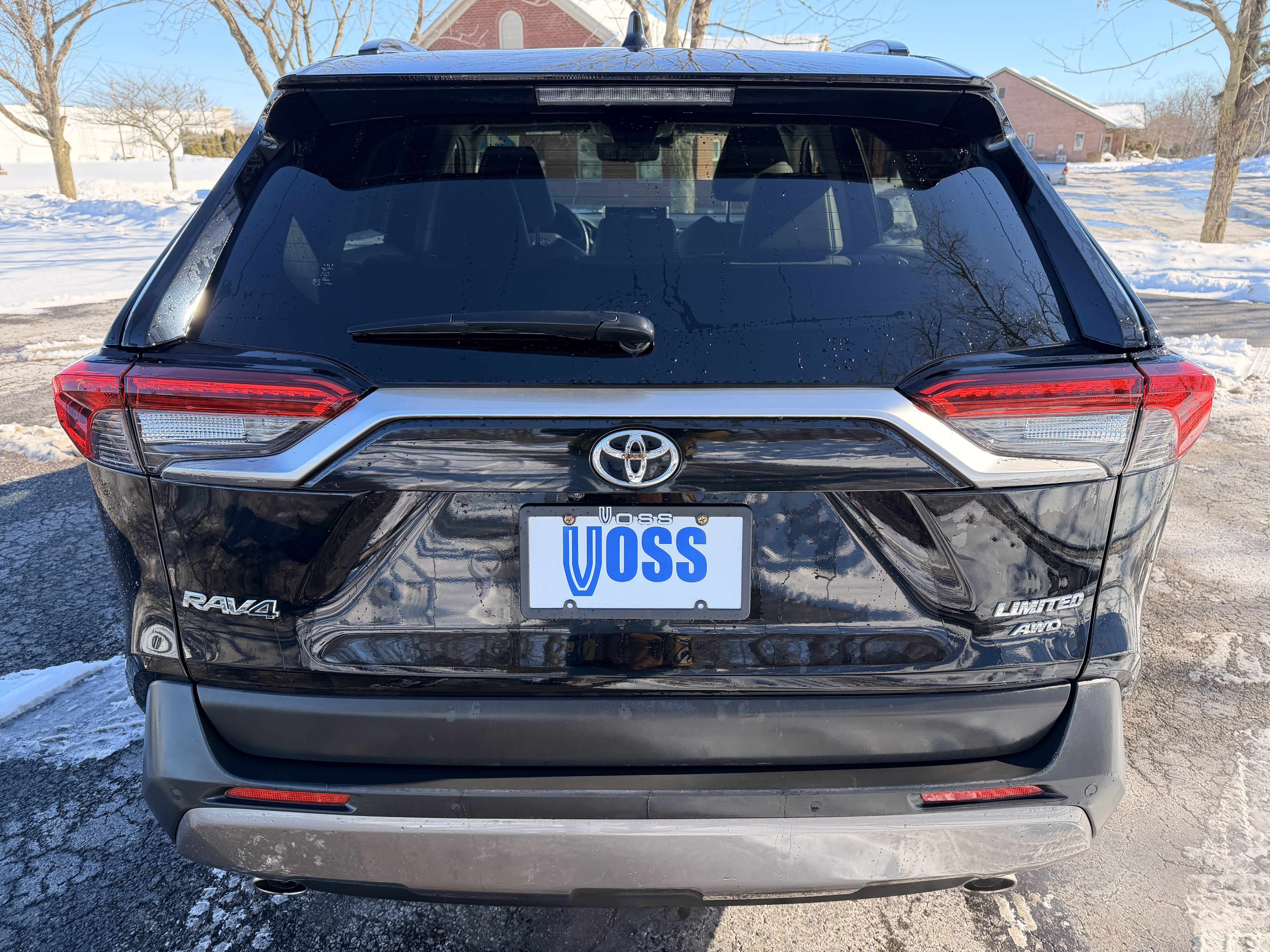 Used 2021 Toyota RAV4 Limited w/ Limited Grade Weather Package image 4