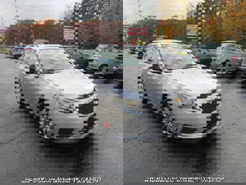 Used 2012 Chevrolet Cruze LS w/ Connectivity Package