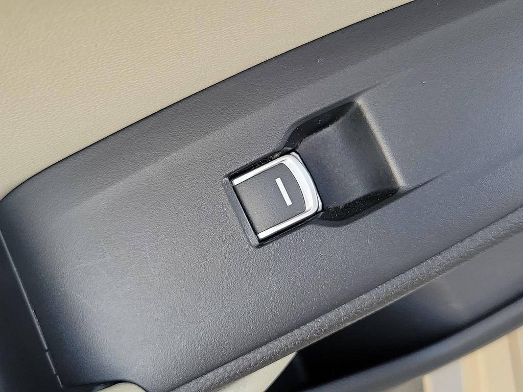 Used 2018 Honda Accord LX image 16