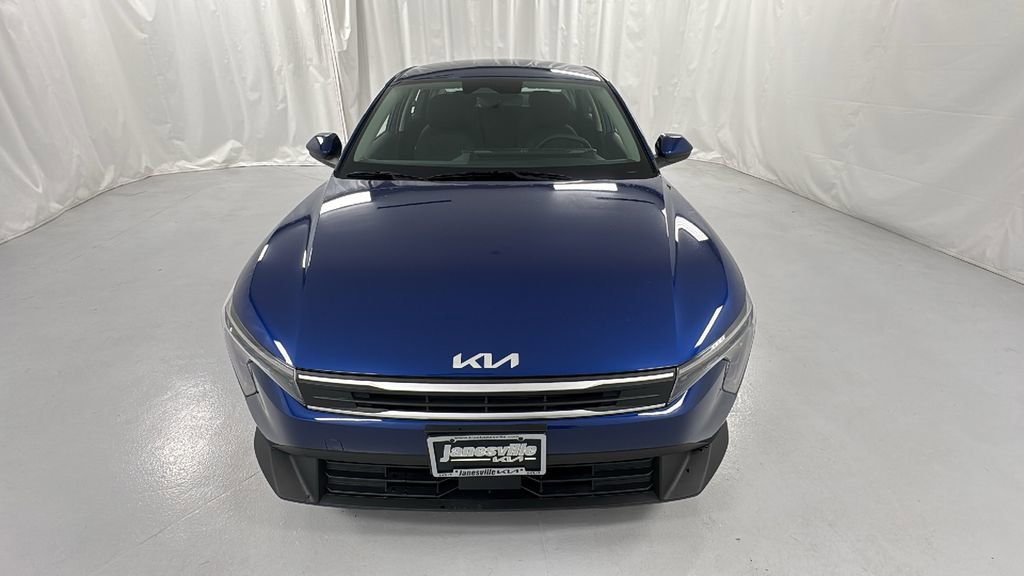 New 2025 Kia K4 LXS image 8