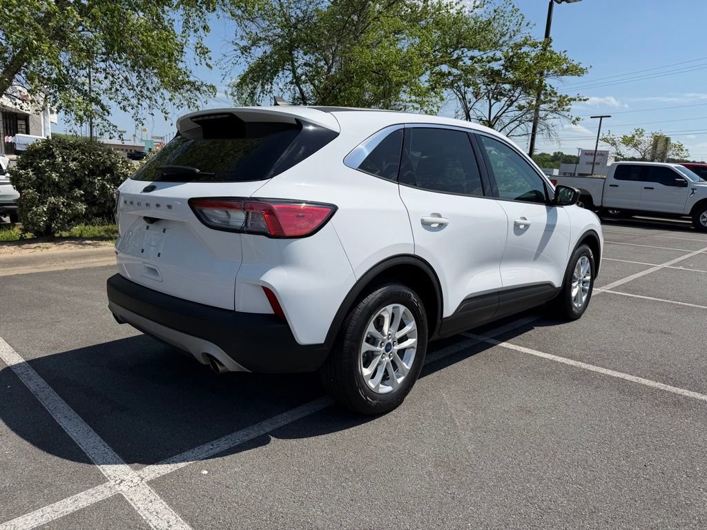Used 2022 Ford Escape SE FWD image 7