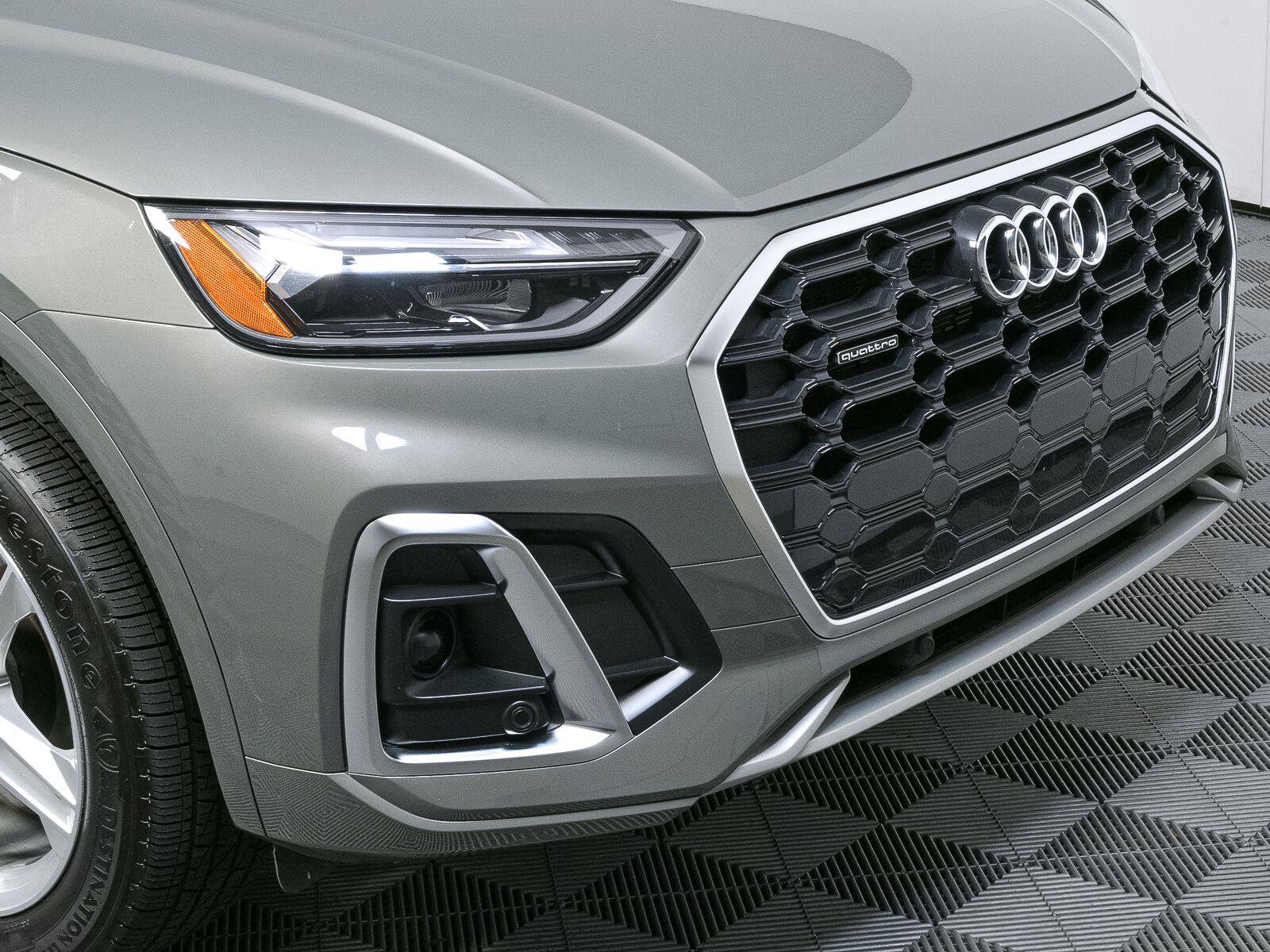 Used 2023 Audi Q5 e Premium AWD/4WD image 34